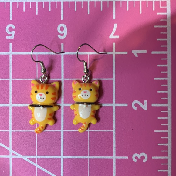 Short Orange Kitty Dangling Earrings - Picture 3 of 13